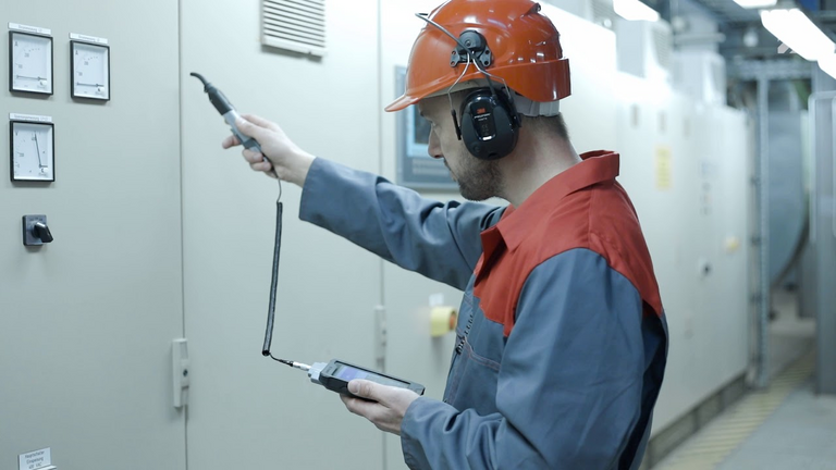 Detection of partial discharges with SONAPHONE Detection of partial discharges with SONAPHONE