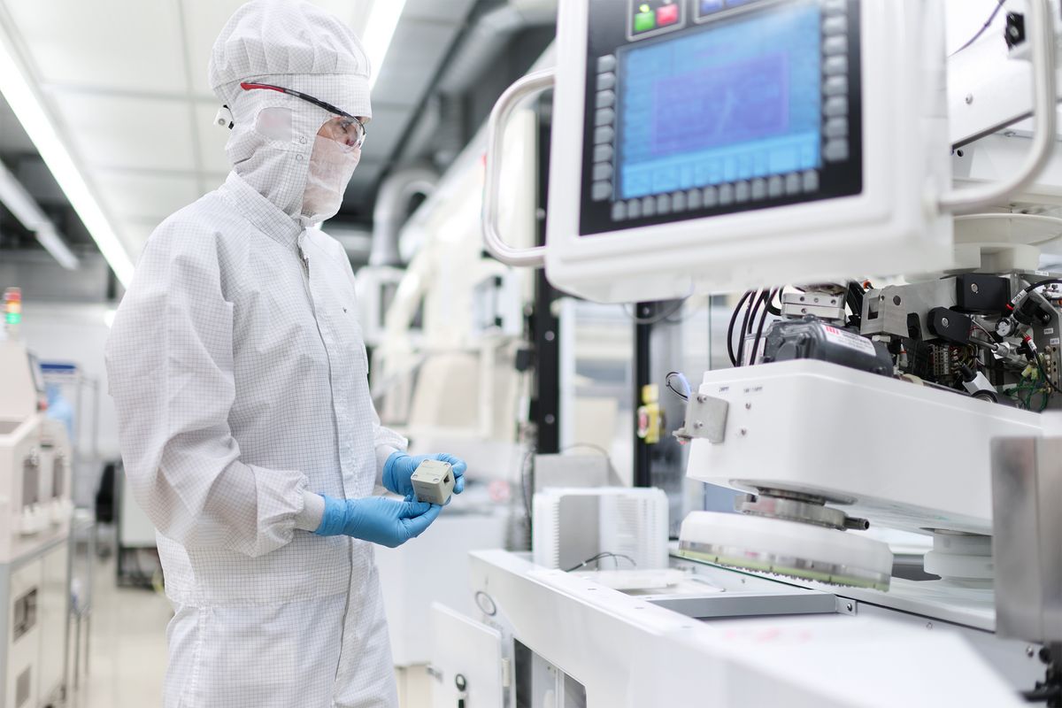 Flow Measurement in Chemical Mechanical Planarization (CMP)