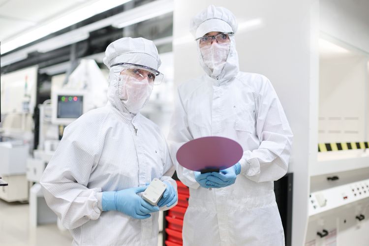 Wafer Cleaning in Semiconductor Manufacturing through Liquid Flow Measurement Wafer Cleaning in Semiconductor Manufacturing through Liquid Flow Measurement